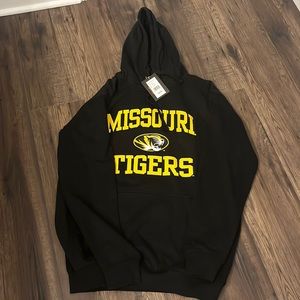 NWT XLT Missouri Tigers Sweatshirt